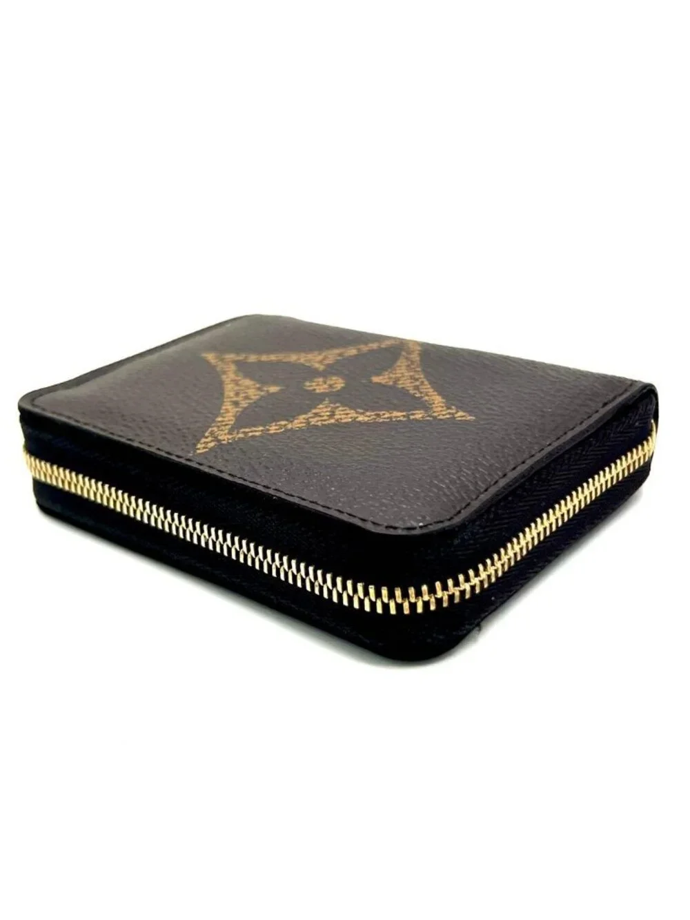 Louis Vuitton Shape Monogram Giant Zippy Coin Purse